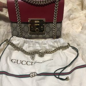 GUCCI small shoulder bag on chain with dust bag